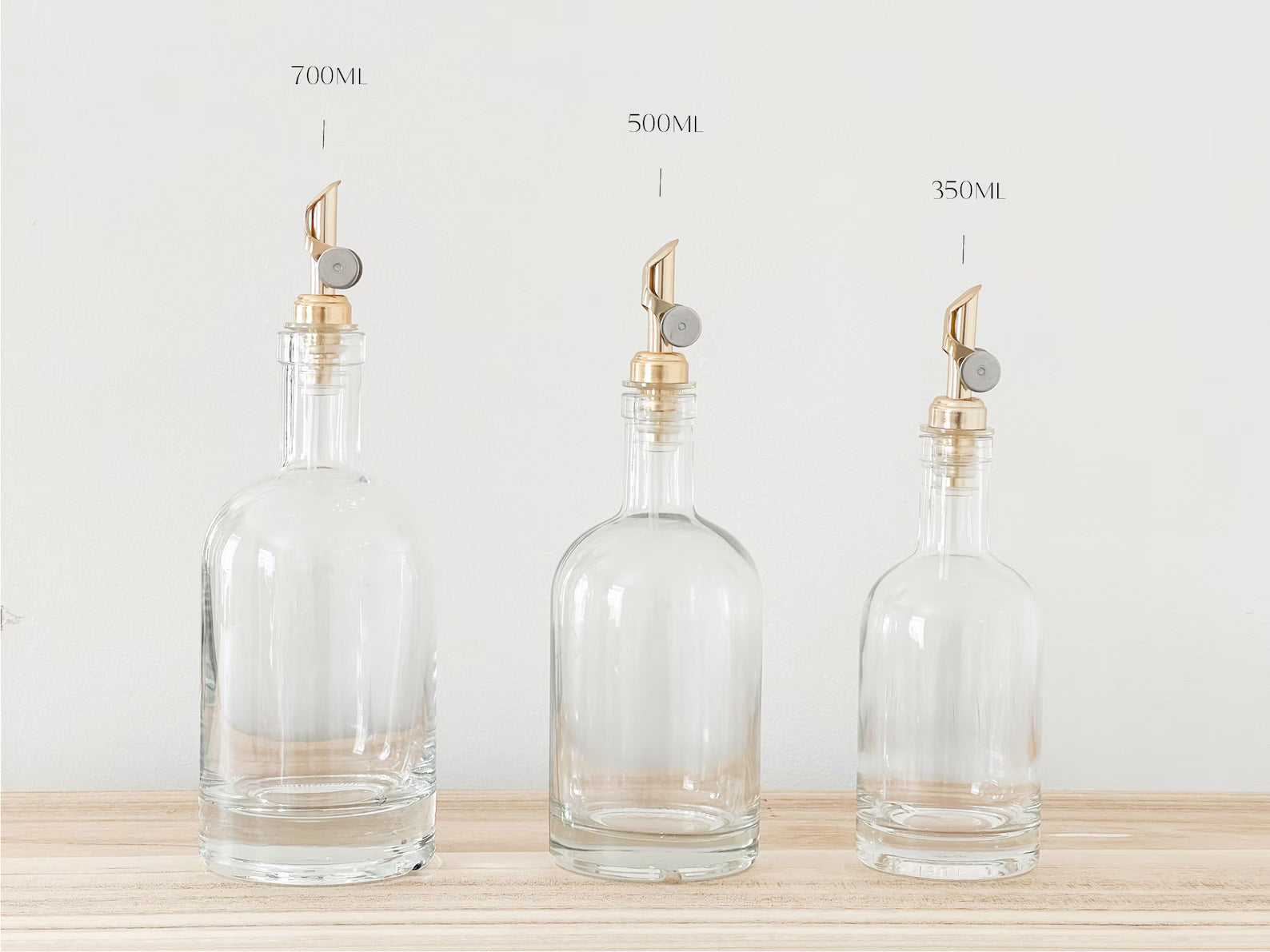 NOREA Glass Oil & Vinegar Bottle – 350ml, 500ml or 700ml with Pourer and labels